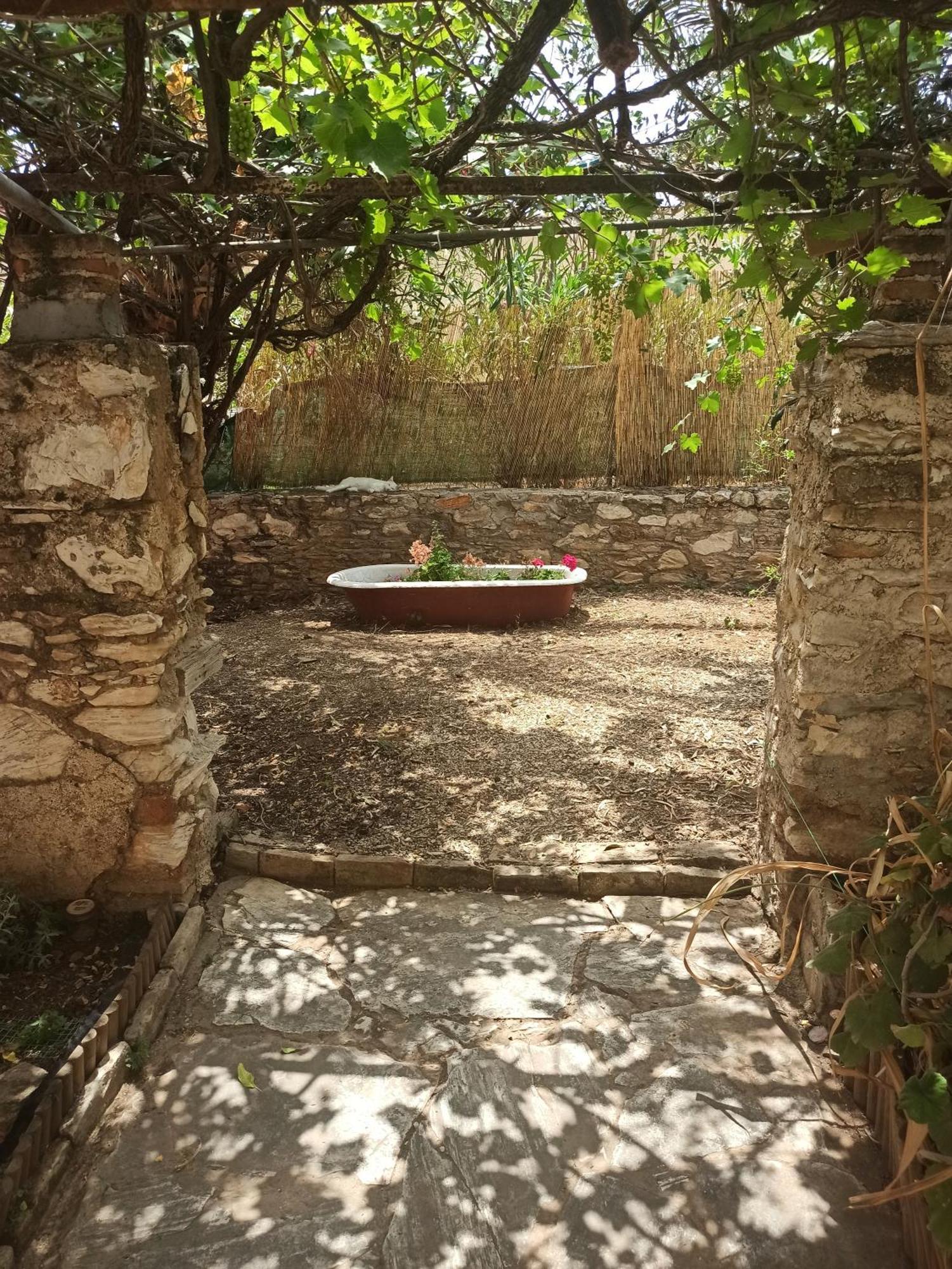 1895 Garden House Villa Lavrio Exterior photo